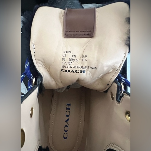 NWT Coach Janel Boats - Picture 14 of 15